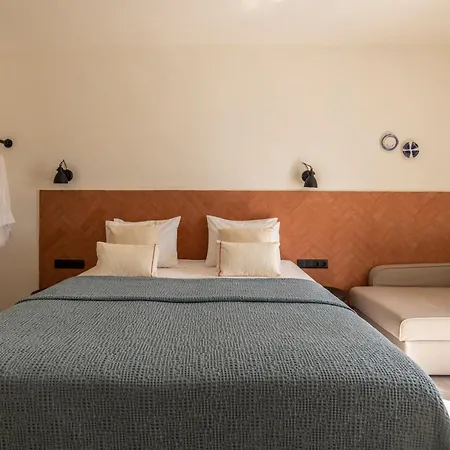 Hotel Nysis *